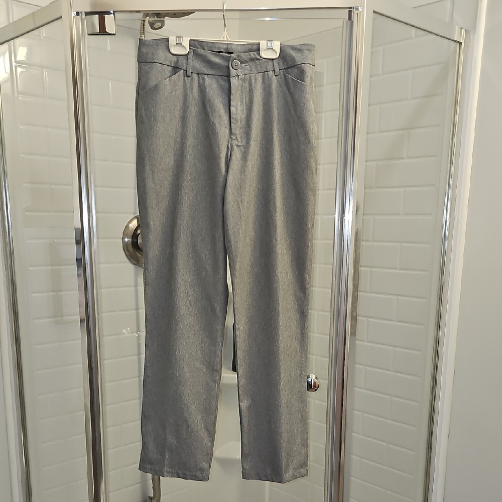 Lee Relaxed Fit Straight Leg Mid Rise Women's Pants.